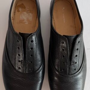 KOOLABURRA Leather Flats